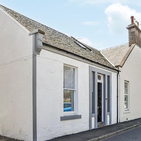 Vila Dezzys Montrose Exteriér fotografie