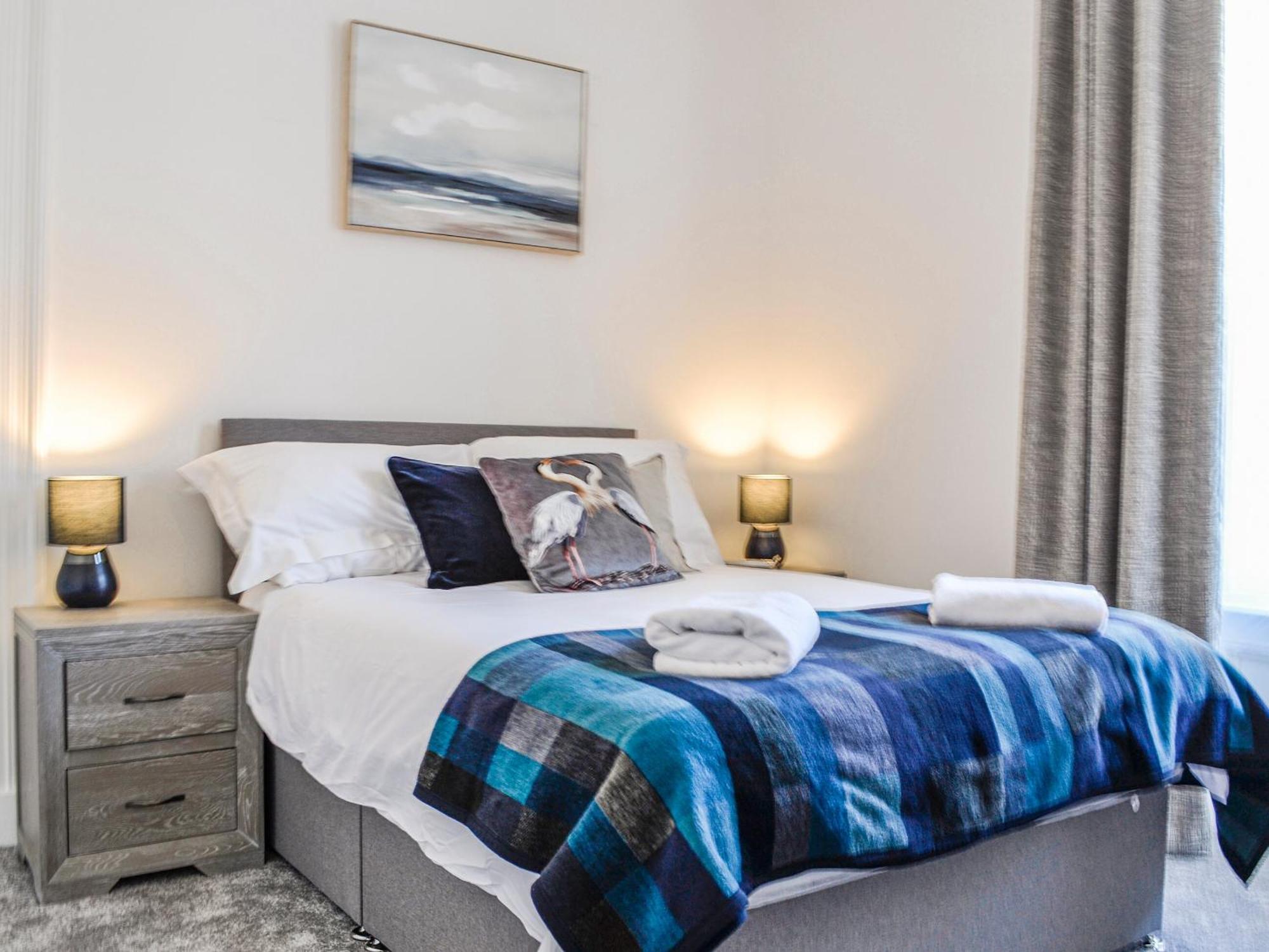 Vila Dezzys Montrose Exteriér fotografie